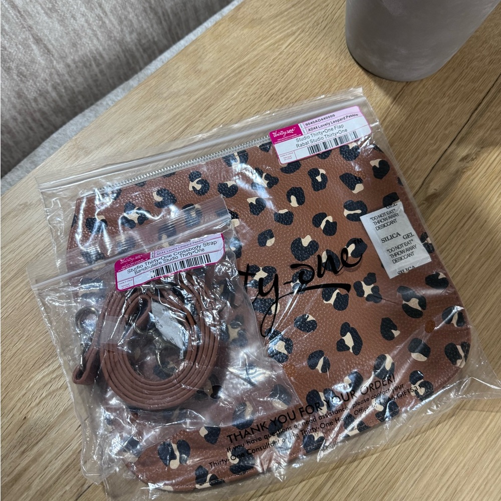 Thirty One bag flap and strap